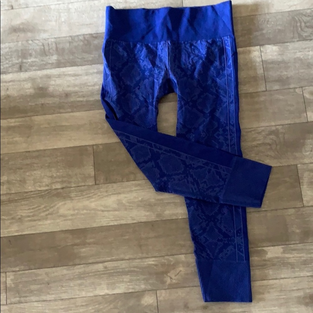 Lululemon Seamless Capri size 10